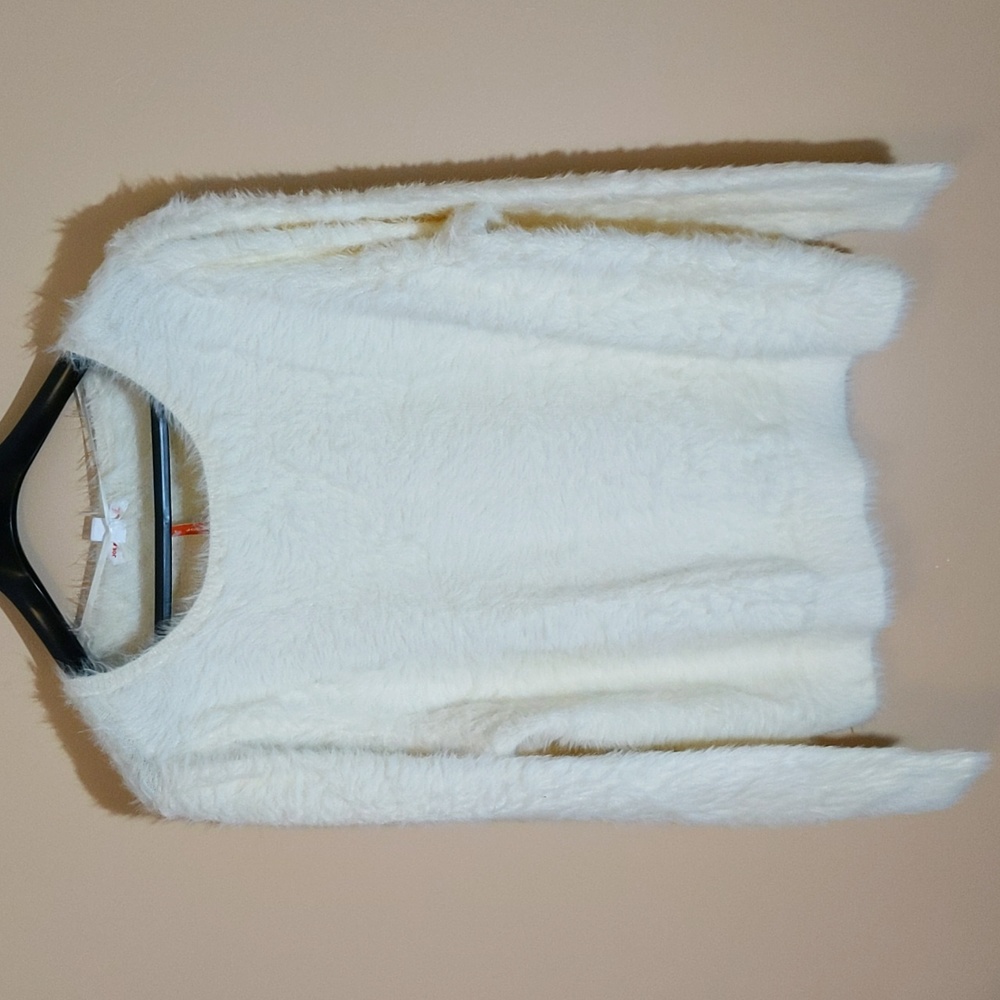 Joe Fresh Jillian| NWT Off-White Eyelash Knit Scoop Neck Sweater Nylon